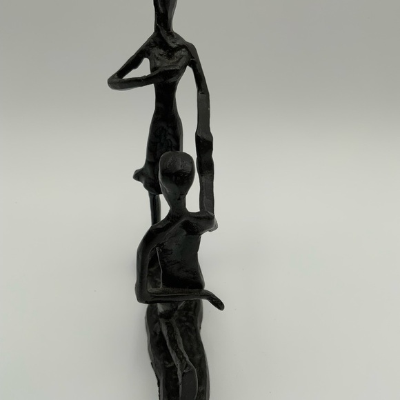 On One Knee Marriage Proposal Metal Sculpture 7” Tall x 5” Long - Picture 3 of 8